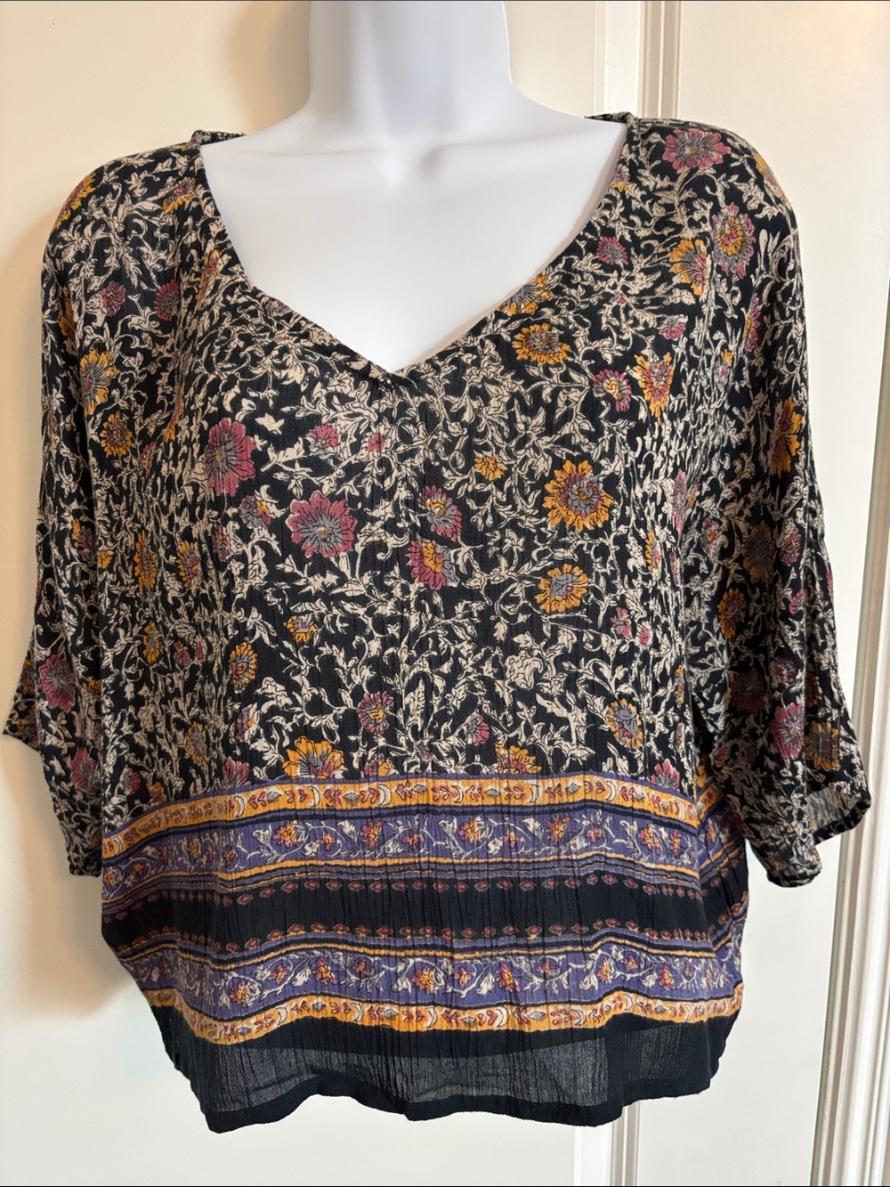 Ecote Bohemian Floral V-Neck Blouse in Black with Pink & Mustard Accents S (#44T